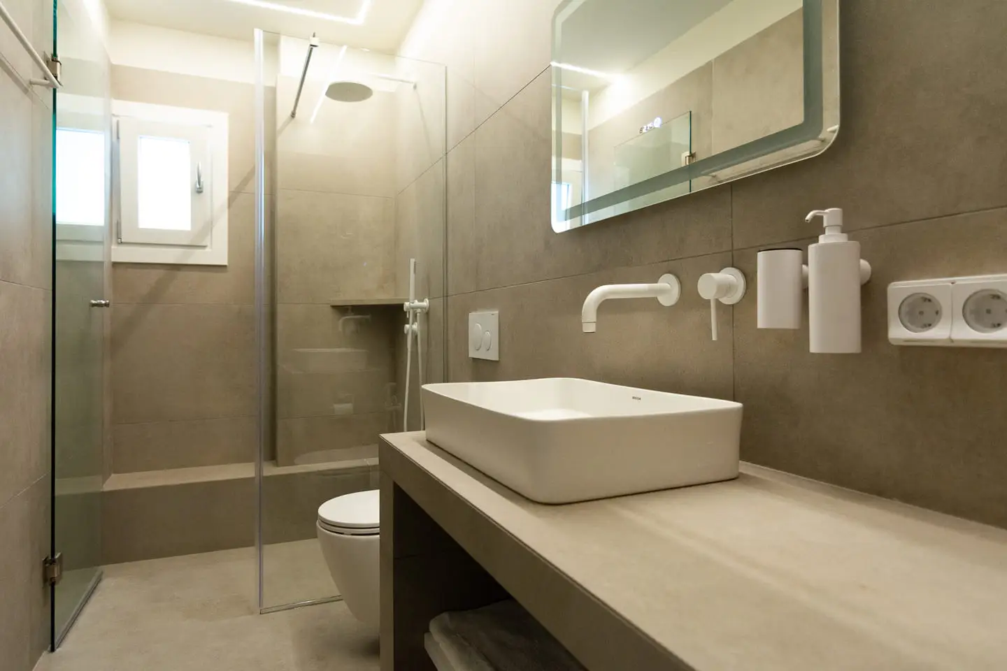 selene sea view7